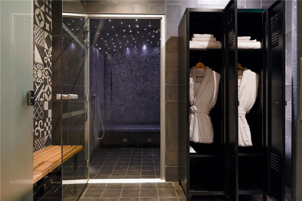 Hotel Fabric 4*
